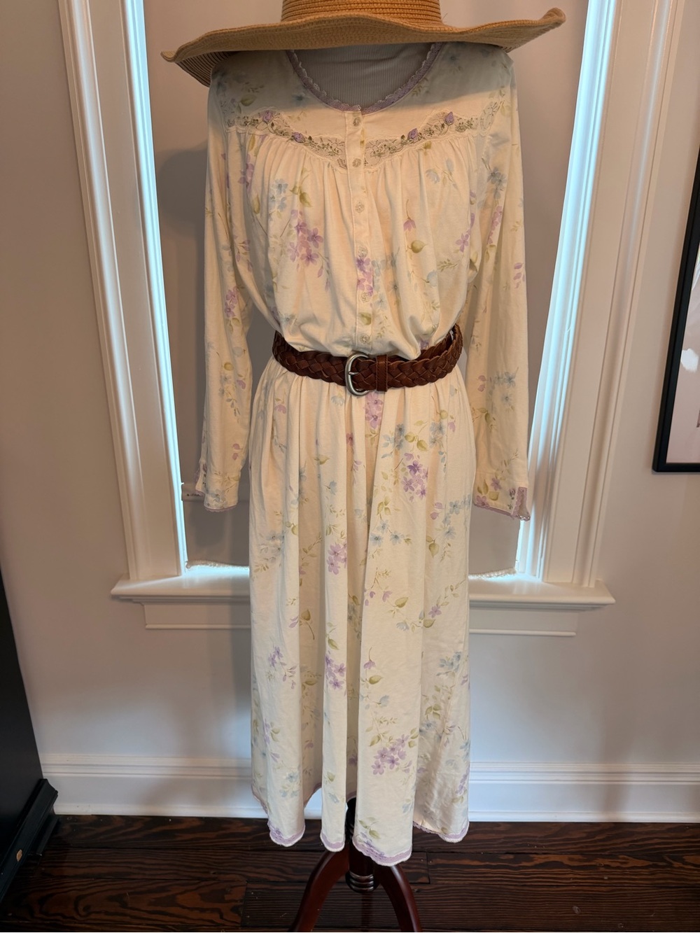 Women's vintage Cream Floral Long Nightgown with Lavender Trim - Picture 13 of 14